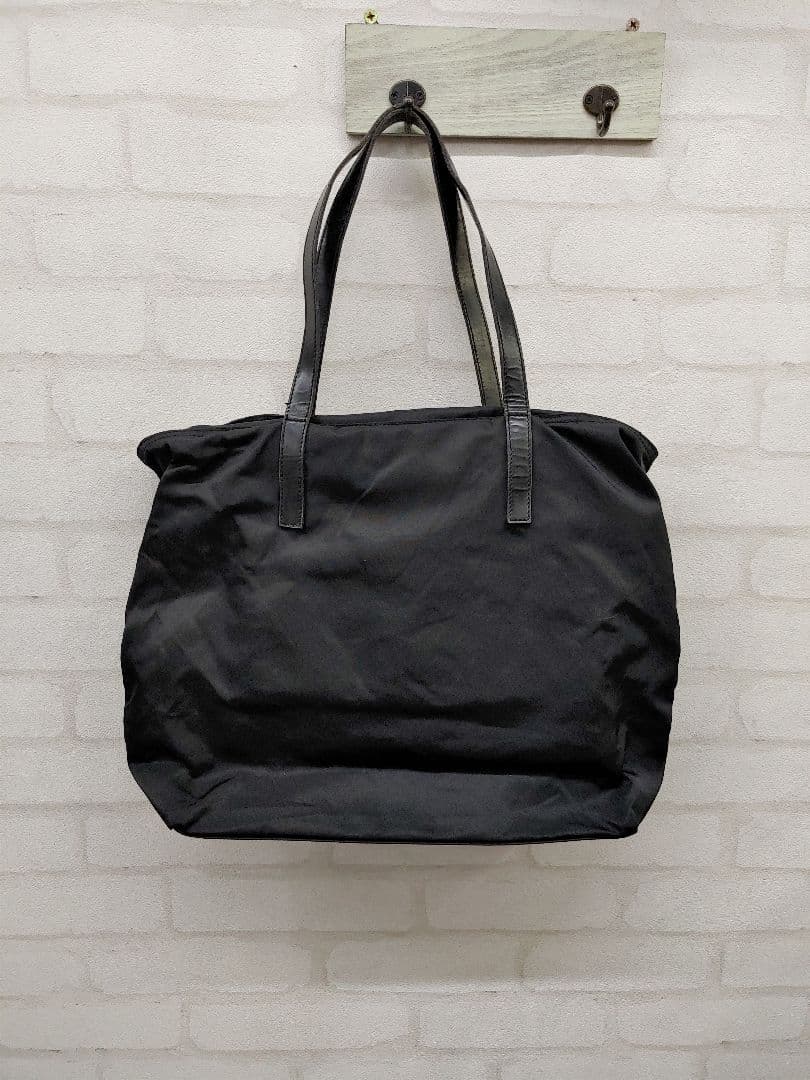 クロボボPRADA　トートバッグ　ハンドバッグ　白タグ　三角ロゴ　ナイロン