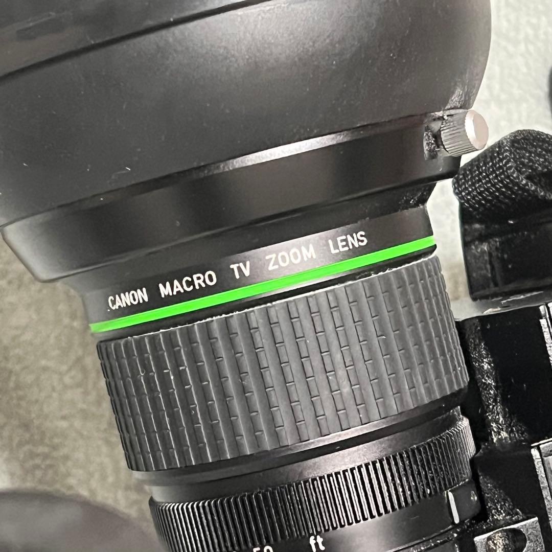 ビデオカメラIkegami HC-300、 82CL-UP1300Hケース鍵付き