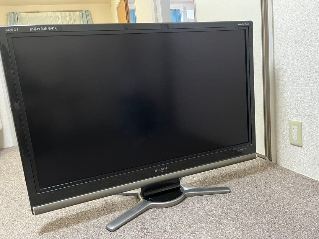 AQUOS 世界の亀山モデル 42V型テレビ