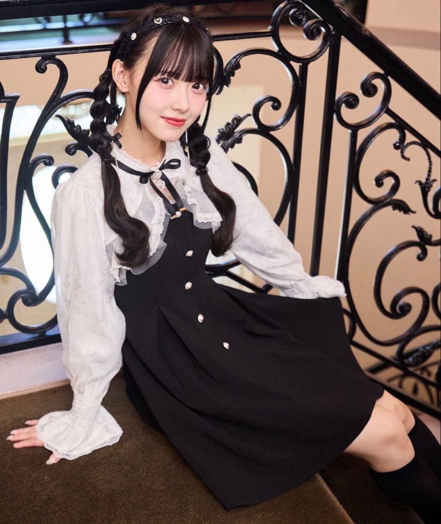 花柄シアーラッフルワンピース