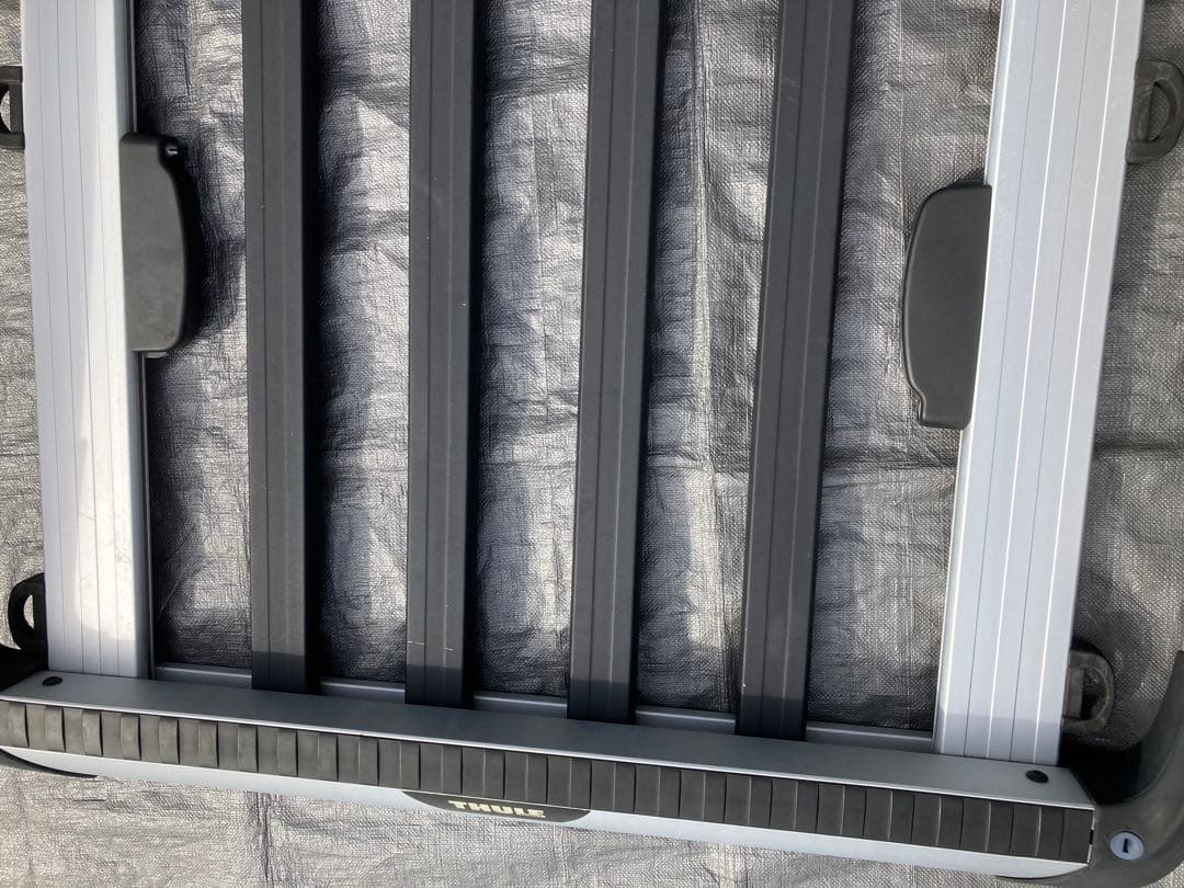 THULE スーリー ルーフラック TH824