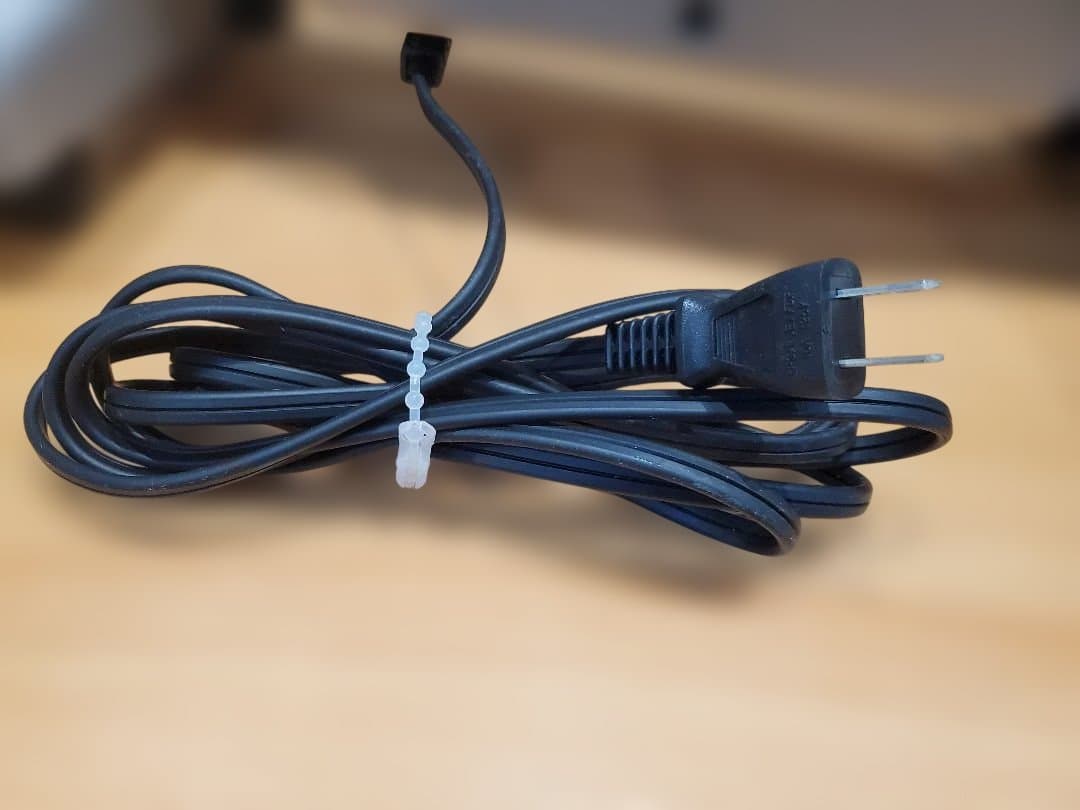 遠赤外線暖房器　サンルミエ・エクセラ750