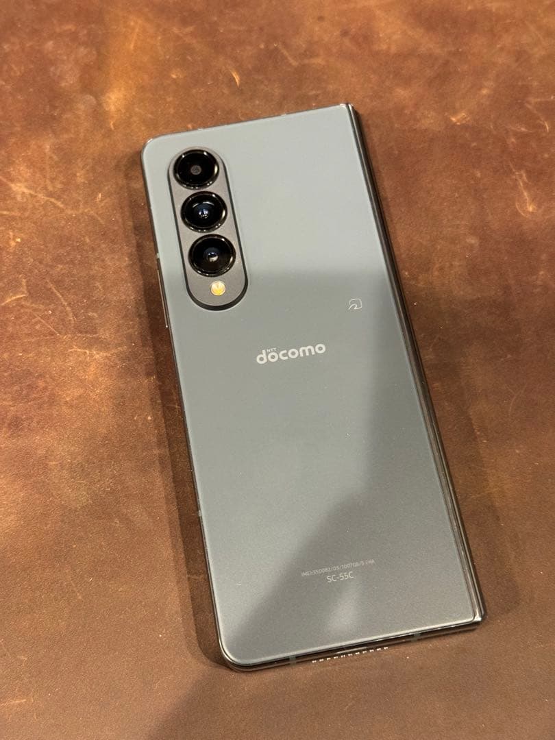 Galaxy Z Fold 4(docomo版、Sペン付き)