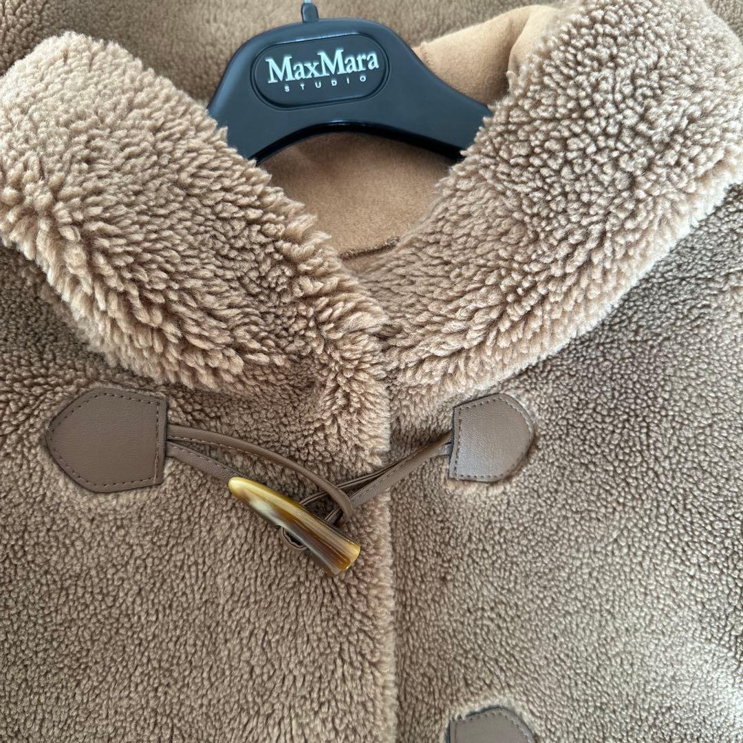 ストロベリーフィールズ　ボアコート