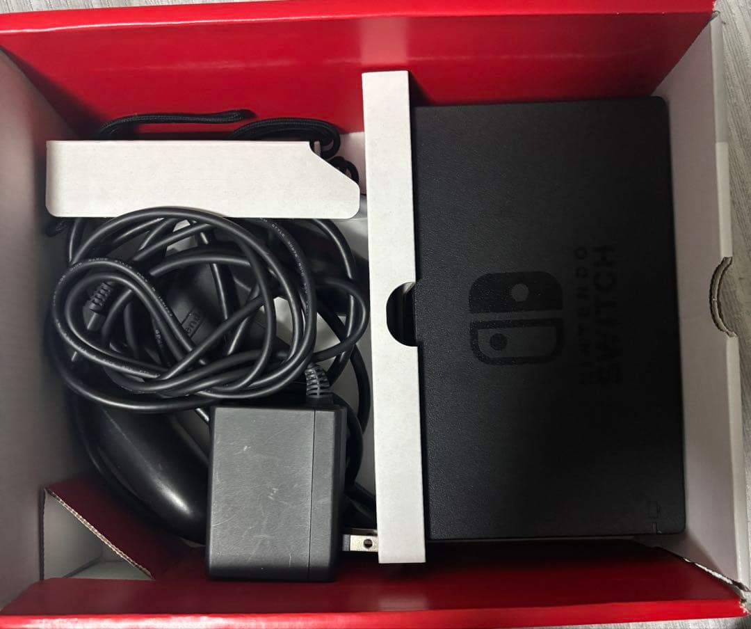 Nintendo Switch 本体 赤黒コントローラー付き