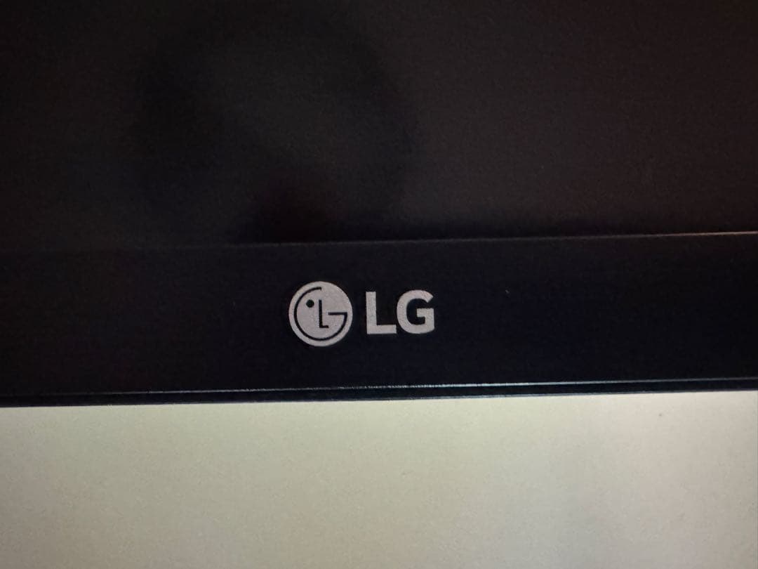 LG 27インチUHD 4Kディスプレイ 27UK850-W