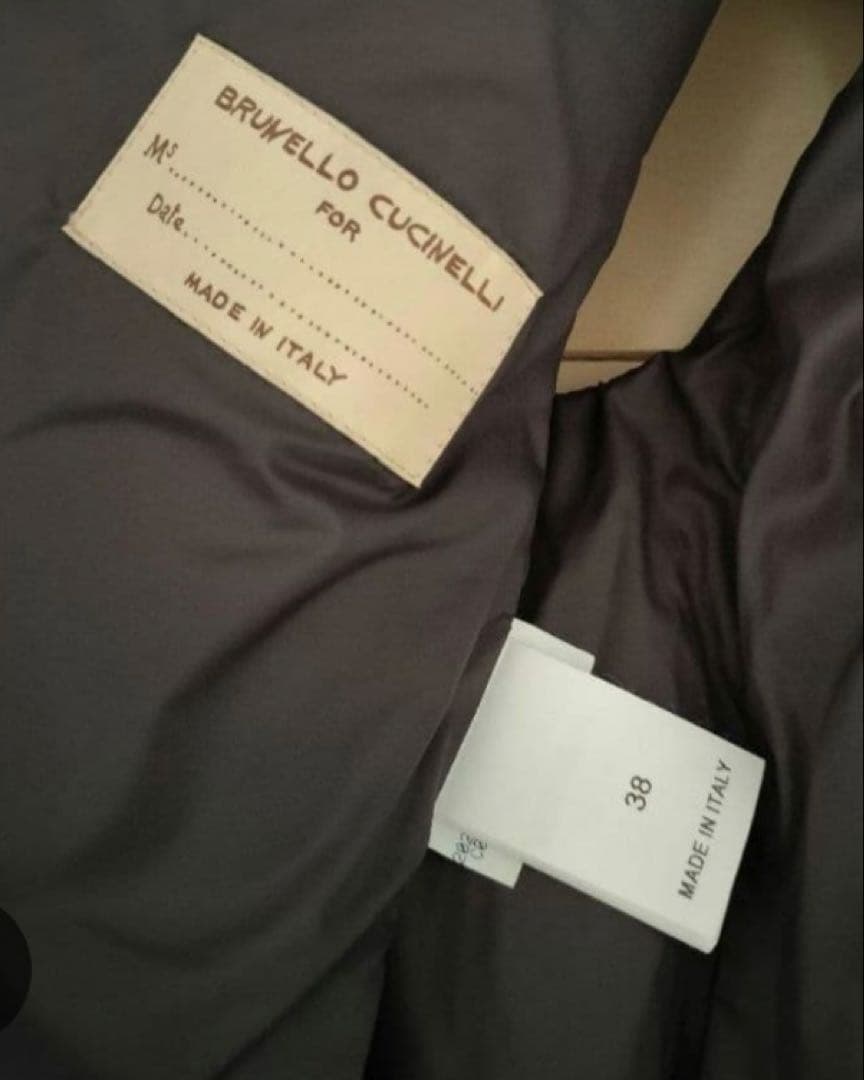 ブルネロクチネリ　レディース チェック柄ダウンベスト