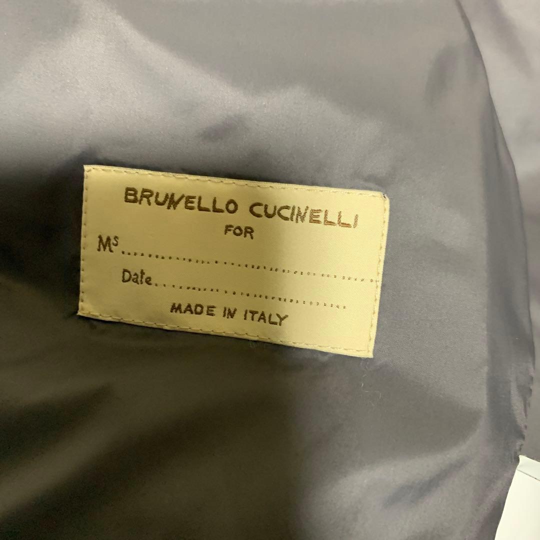 ブルネロクチネリ　レディース チェック柄ダウンベスト