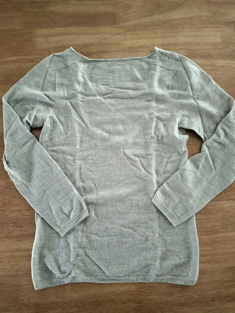 コトリワークス　ばばシャツ　ベージュ Vネック　s