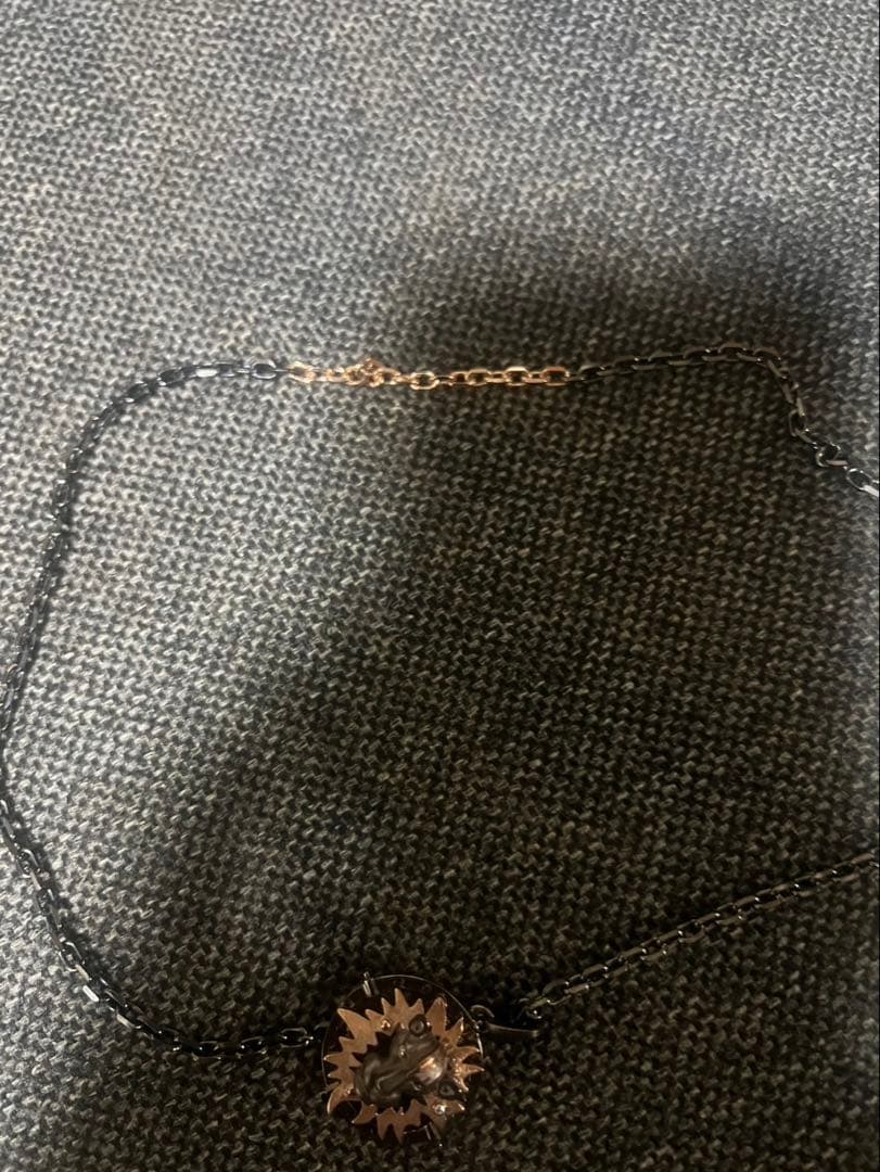 イーノスネックレス