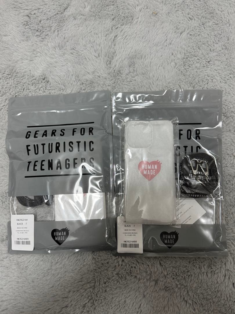 Human made Iphone 16prm case 2個セット