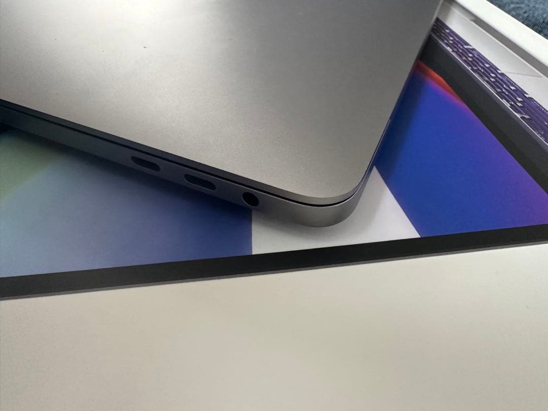 【充放電33回・極上品】MacBook Pro 16インチ 2019年モデル