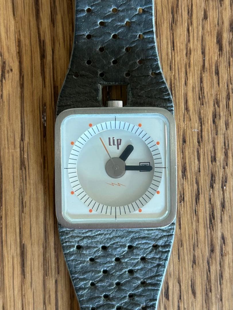 LIP リップ　腕時計 稼働