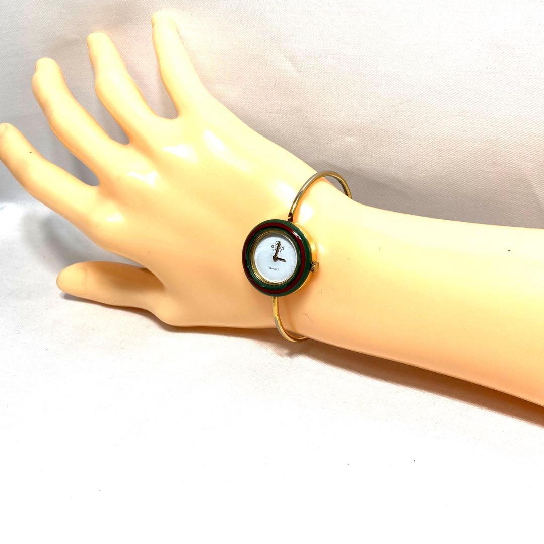 【稼働品】GUCCI 腕時計　チェンジベゼル　ヴィンテージ　緑赤　ラウンド