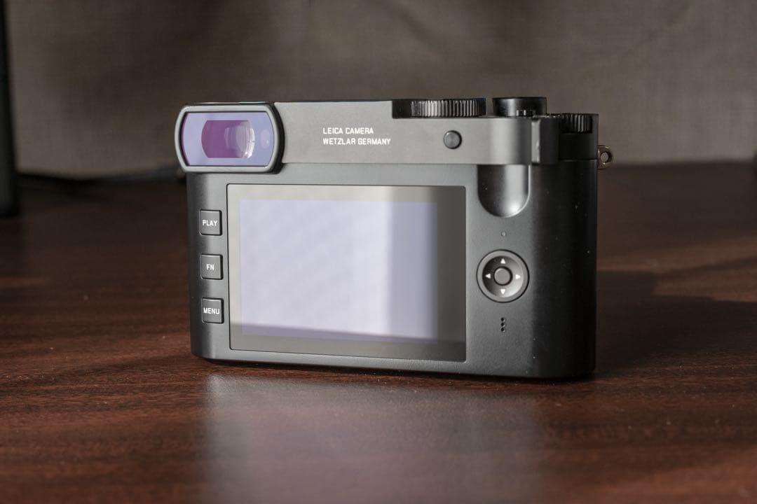 ライカLEICA カメラ Q2 付属品付き