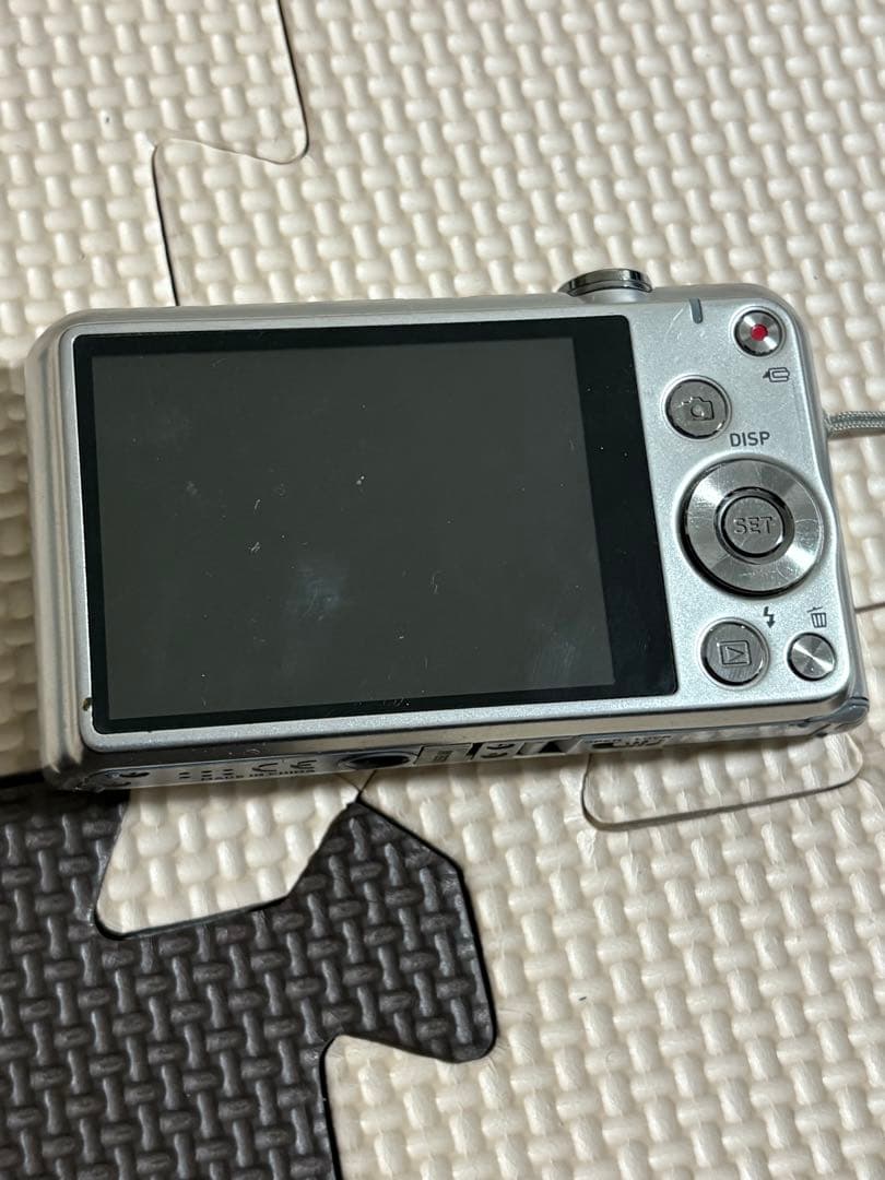 CASIO EXILIM EX-Z31 カシオ　カメラ　コンパクトカメラ