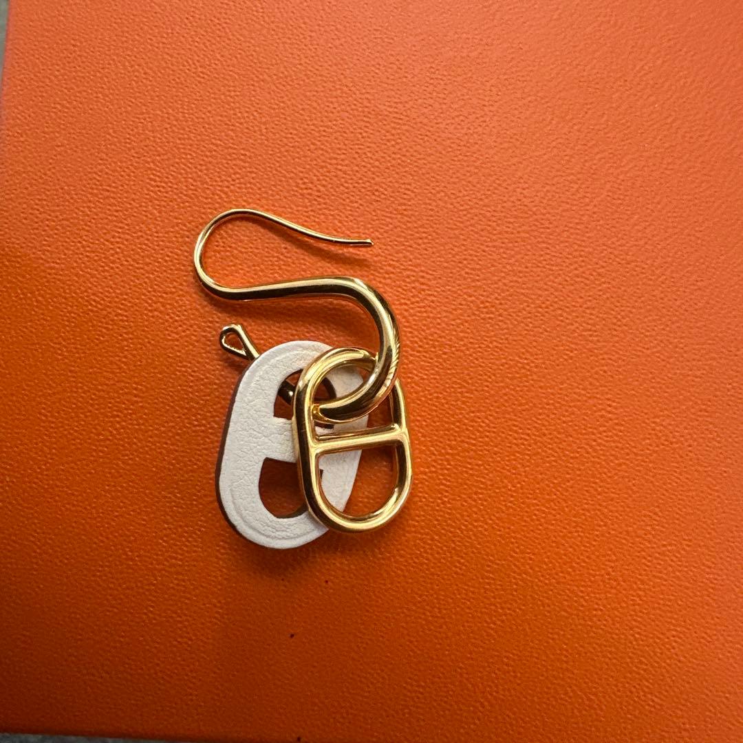 HERMES ホワイトゴールド ピアス