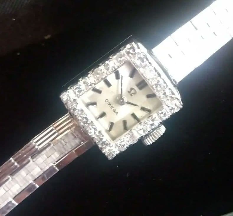 OMEGA　Ω　オメガ　18K刻印あり　ダイヤモンド アンティーク