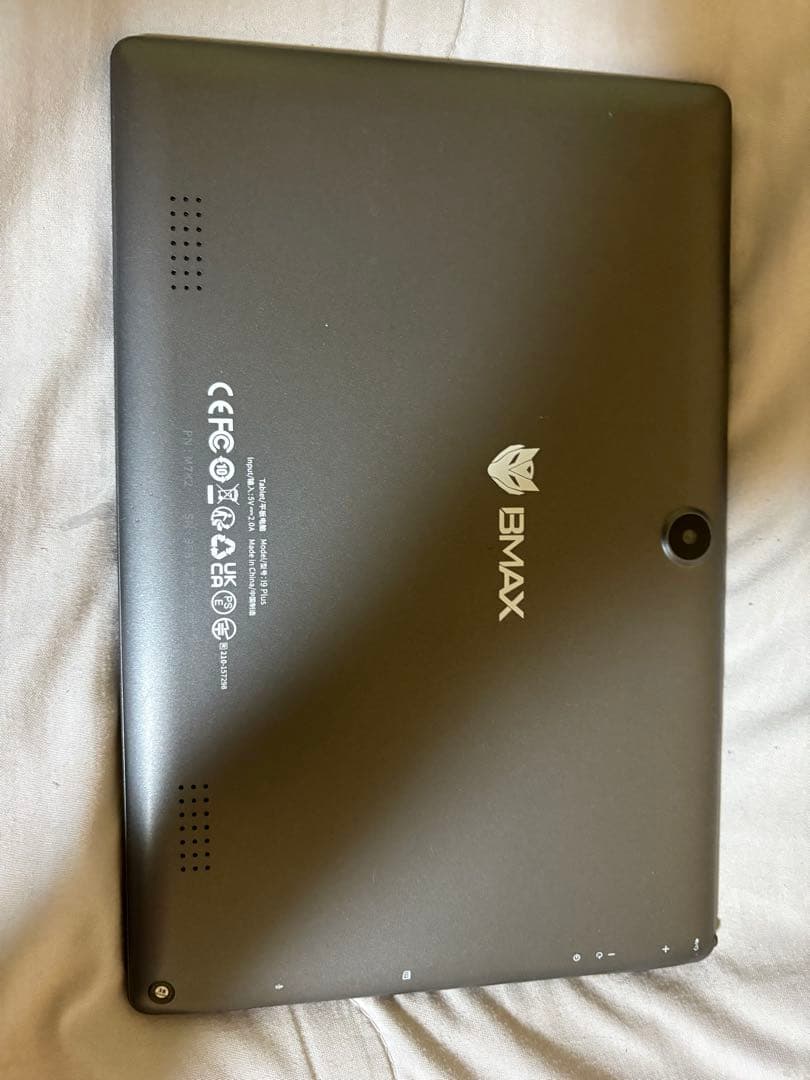 BMAX ブラックタブレット 本体　Wi-Fiモデル