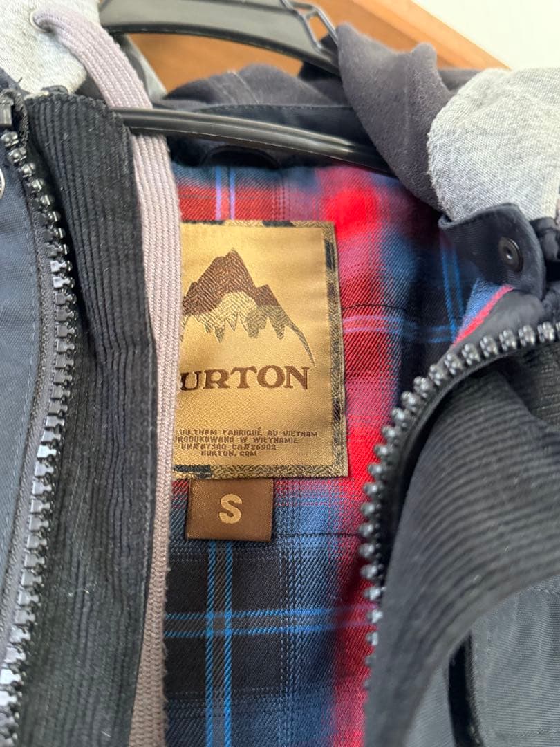 BURTON S ネイビー ジャケット フード付き