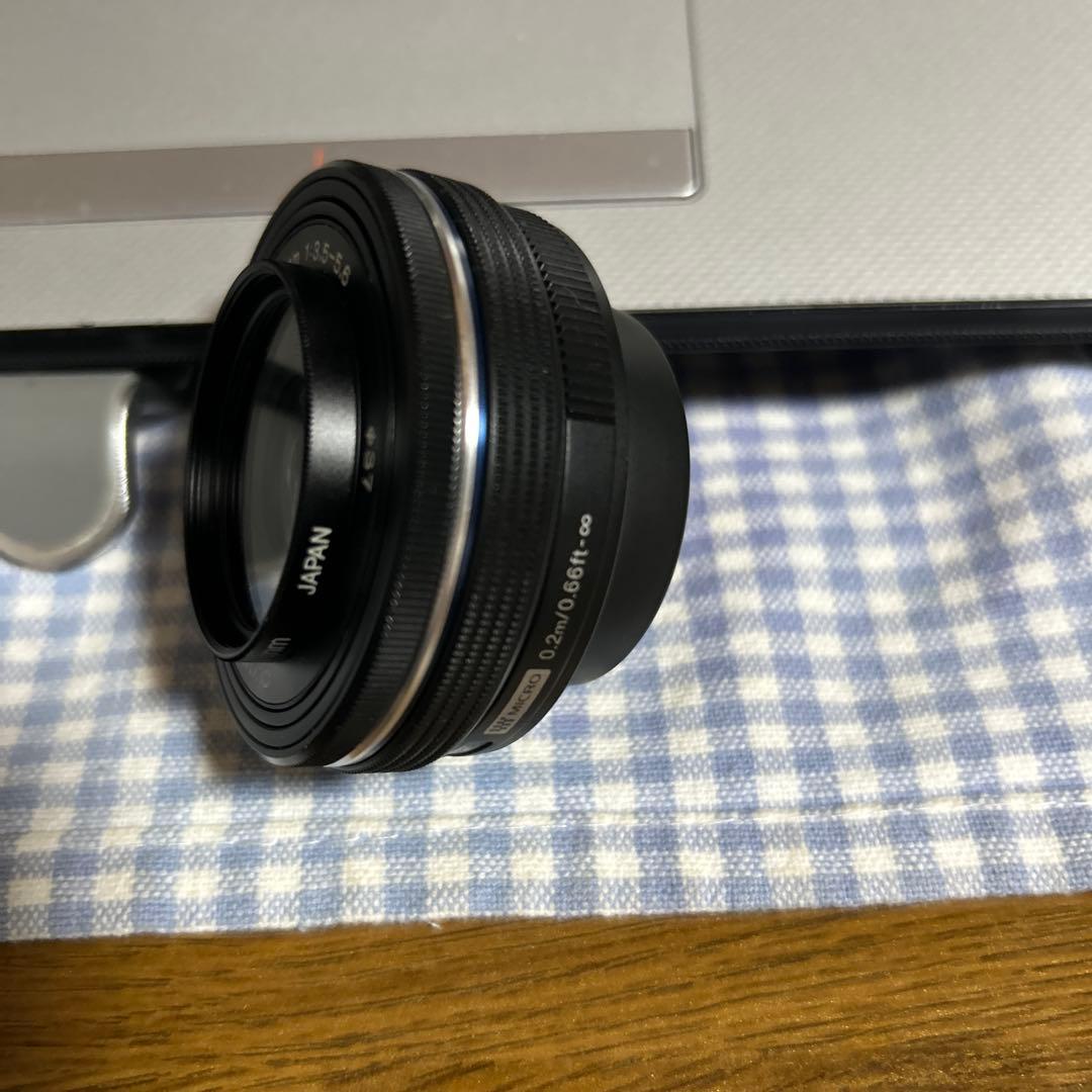 オリンパス 電動パンケーキレンズ M.ZUIKO 14-42mm ブラック