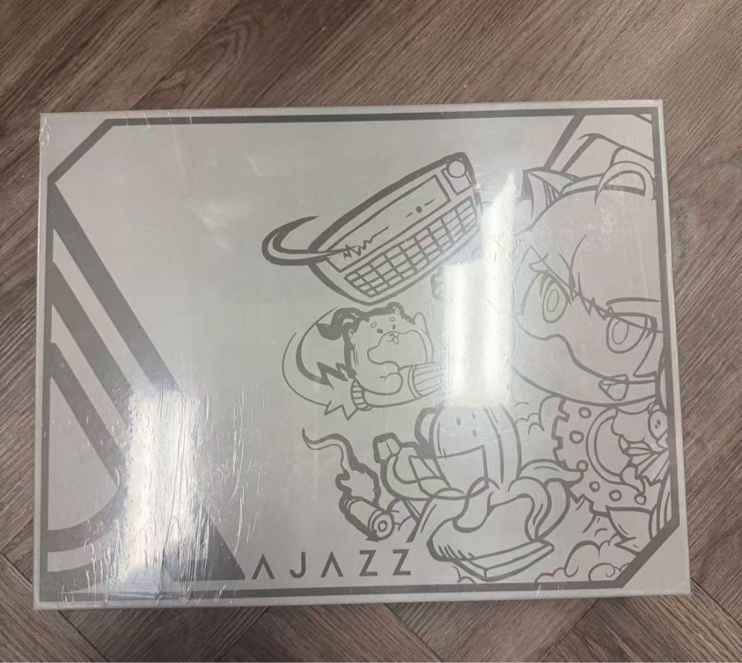 AKP846 ディスプレイメカニカルキーボード レトロレッドホワイト