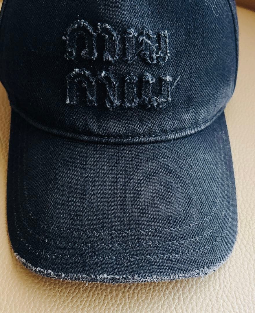 MIU MIUミュウミュウ デニムキャップ ブラック