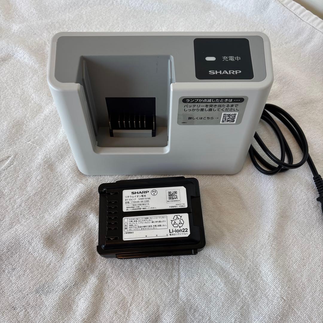 シャープ ラクティブエア コードレス掃除機 SHARP EC-FR10