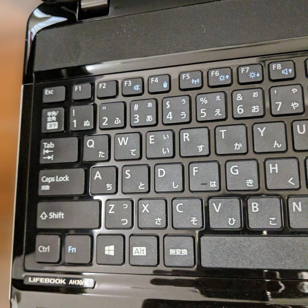 Fujitsu LIFEBOOK AH30/K PCケース付き 中古