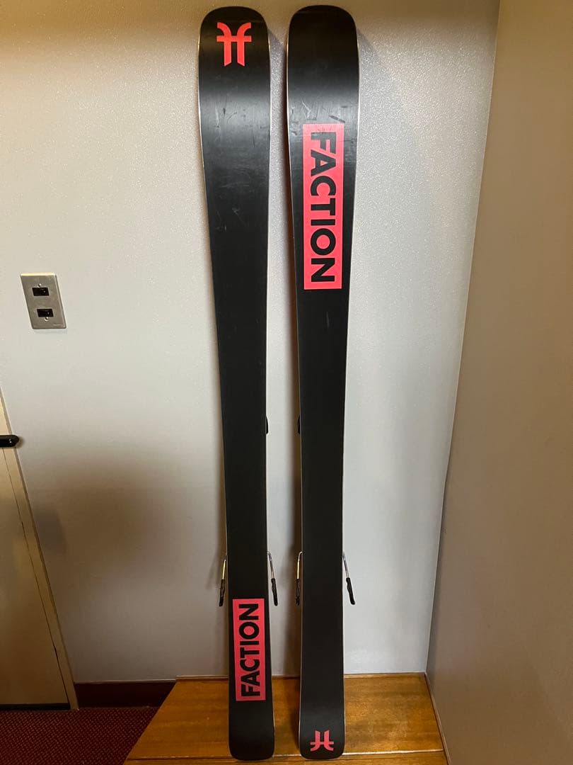 スキー板　faction parade1.0 162cm