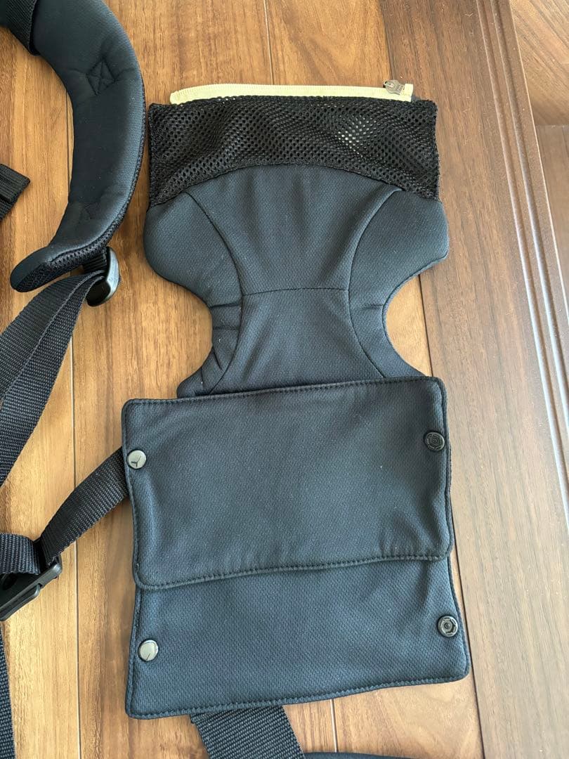 【説明書、箱有】アップリカ　ラクリス　ブラック