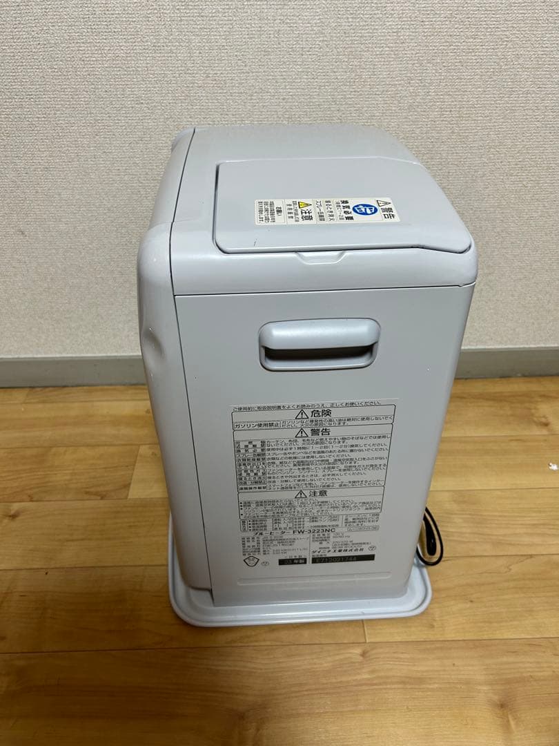 ダイニチ 石油ファンヒーター ホワイト