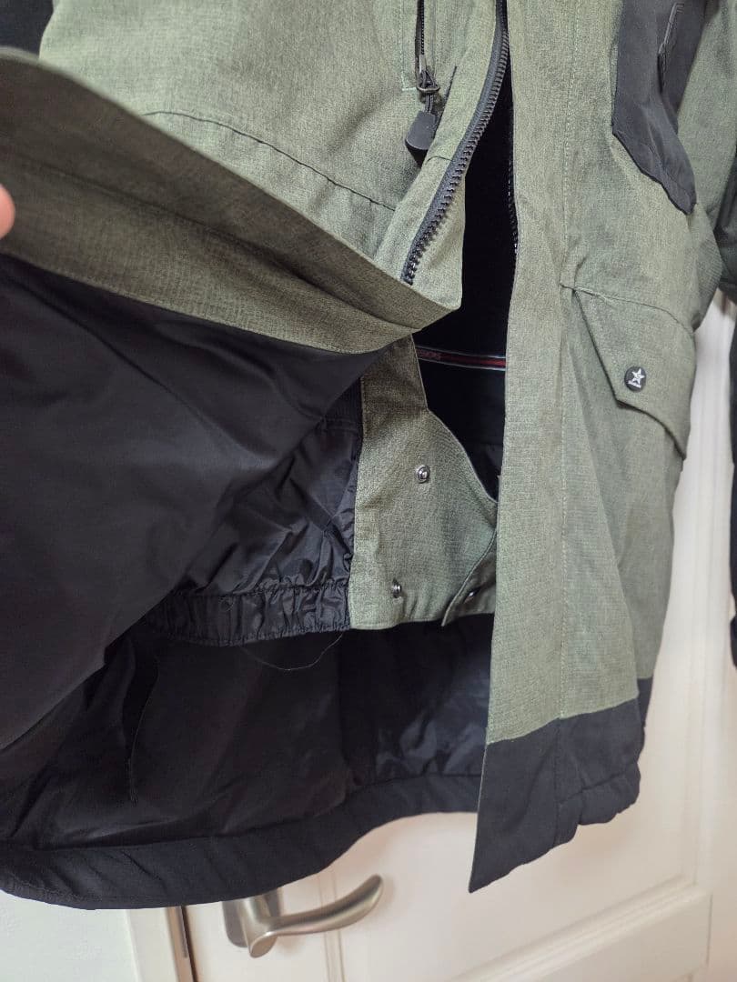 スノーボードウェア オリーブグリーン