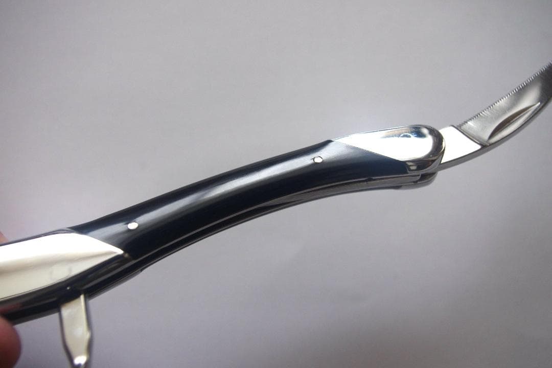 シャトーラギオール グランクリュ ブラックホーン ChateauLaguiole