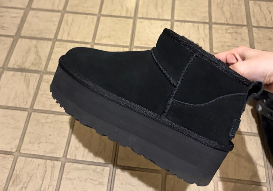 UGG CLASSIC ULTRA MINI PLATFORM 厚底　ブーツ