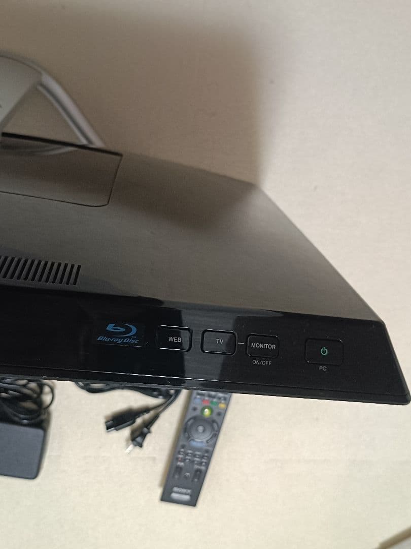 ソニー/SONY SVL241A11N 一体型PC 24型リモコン付（ジャンク）