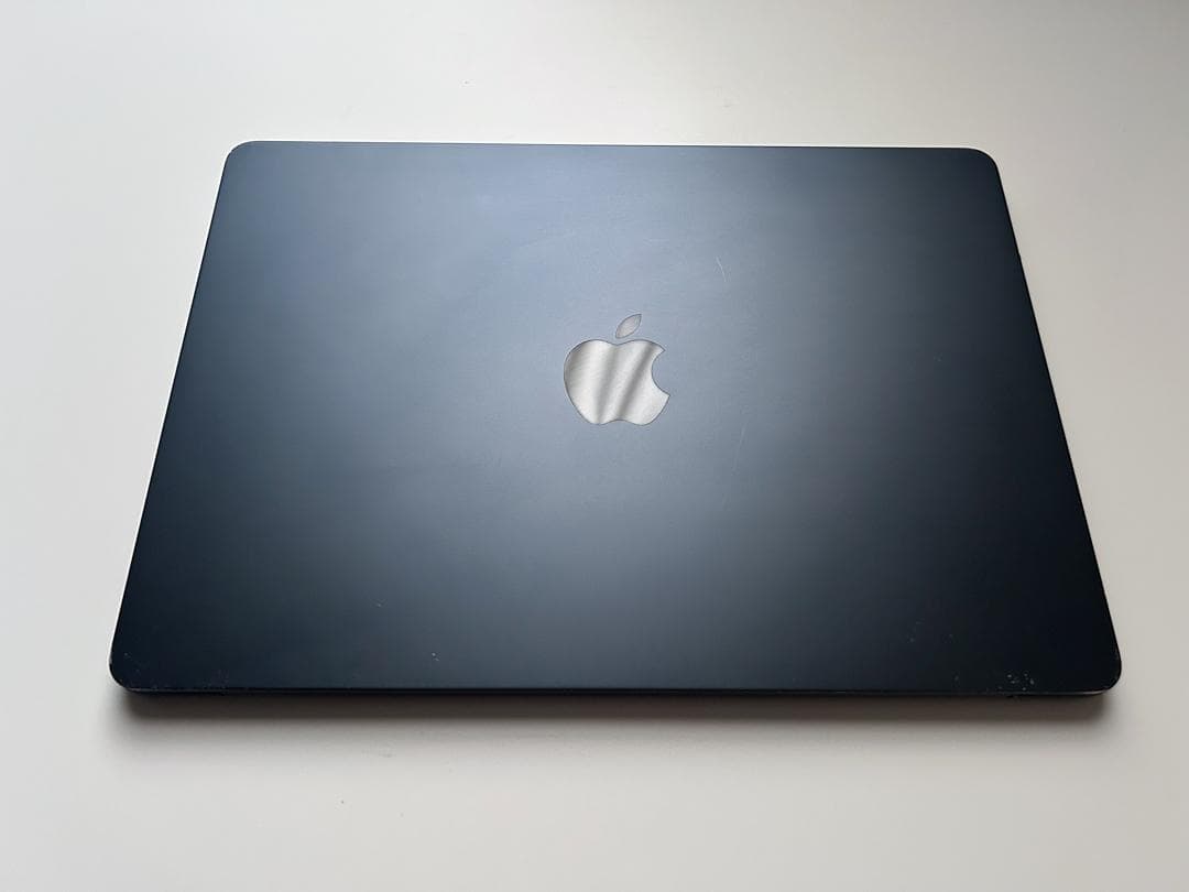 エ*ロ様 MacBook Air M2 13インチ 8GB 256GB ssd