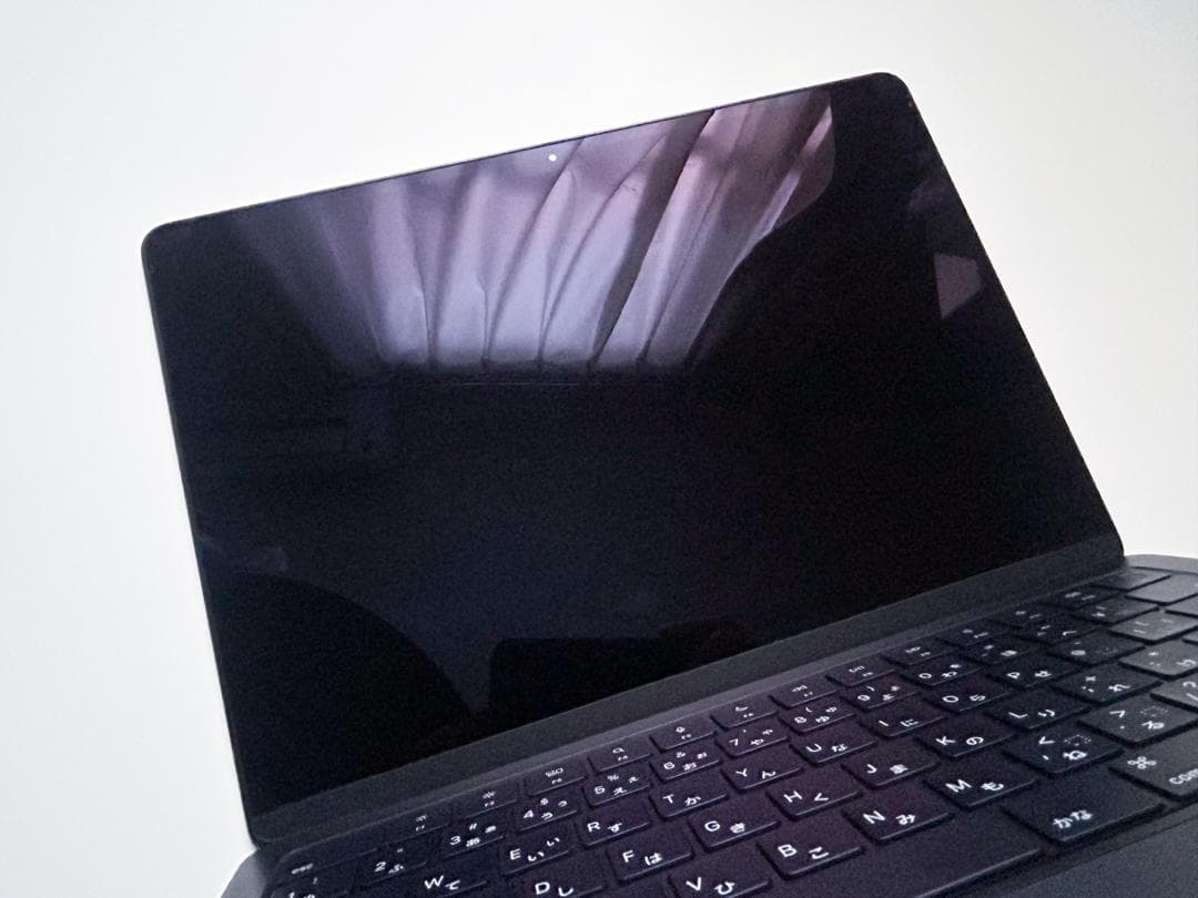 エ*ロ様 MacBook Air M2 13インチ 8GB 256GB ssd