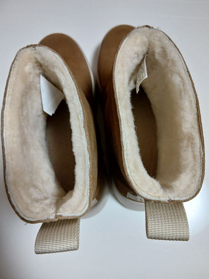 「未使用品」UGGブーツ24cm W classic boom boot