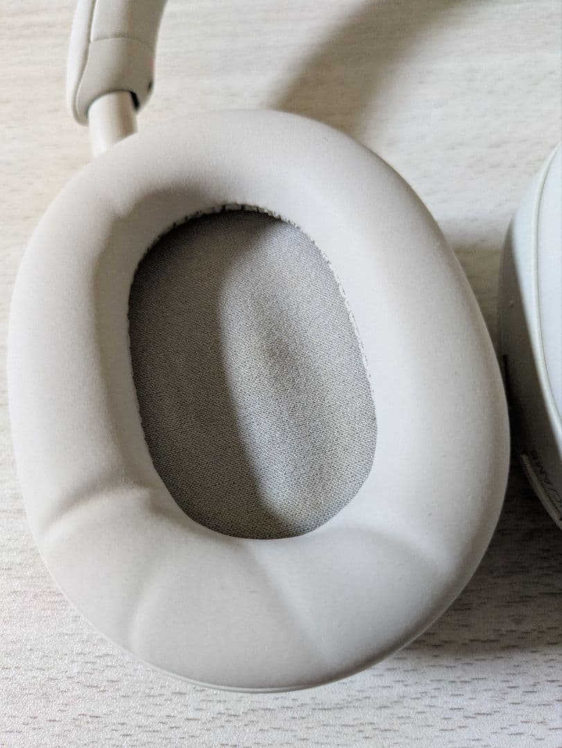 【美品・即日発送】SONY WH-1000XM5 プラチナシルバー