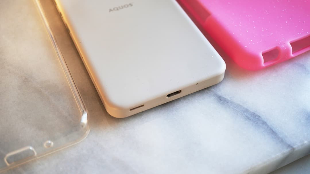 未使用カバー付・アクオスウィッシュ1AQUOS wish64GB SIMフリー