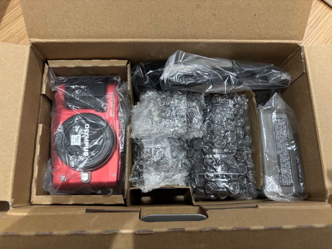 【美品】OLYMPUS PEN Lite E-PL6 ミラーレス一眼カメラ