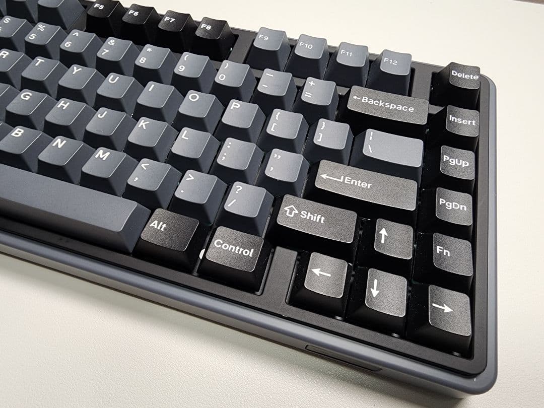 VARMILO MINILO 75HE　おまけ : Jade gaming 6個