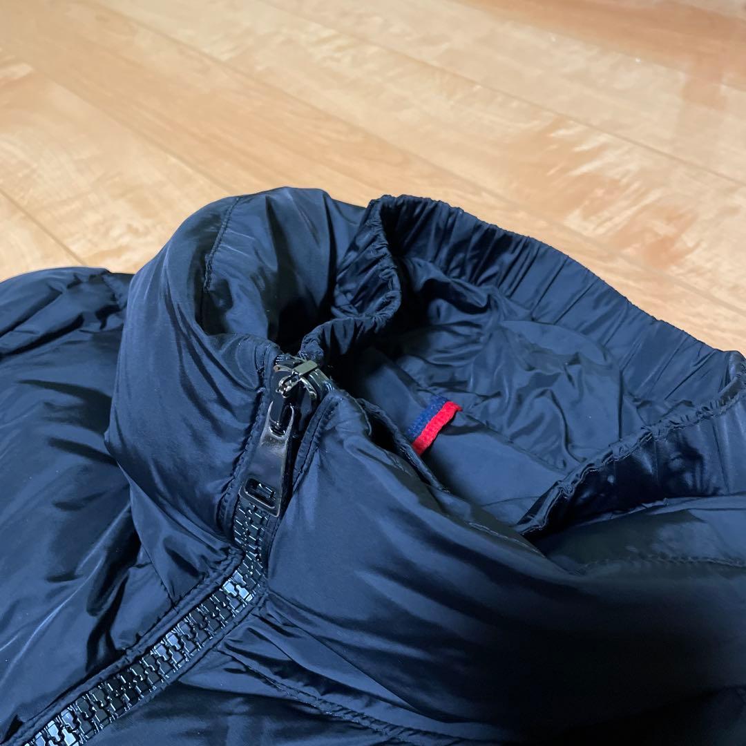 【お値下げ！】Moncler ブラック ダウンジャケット(クリーニング済み)