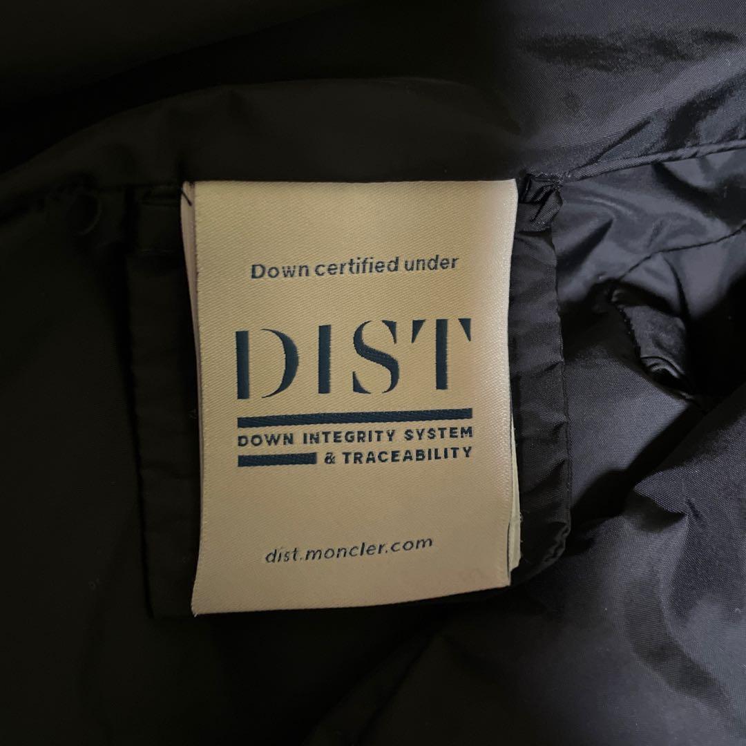 【お値下げ！】Moncler ブラック ダウンジャケット(クリーニング済み)