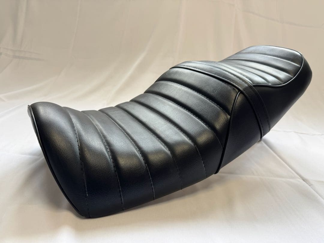 cb400sf タックロールシート　ビンテージ風　nc39 nc42 即日発送