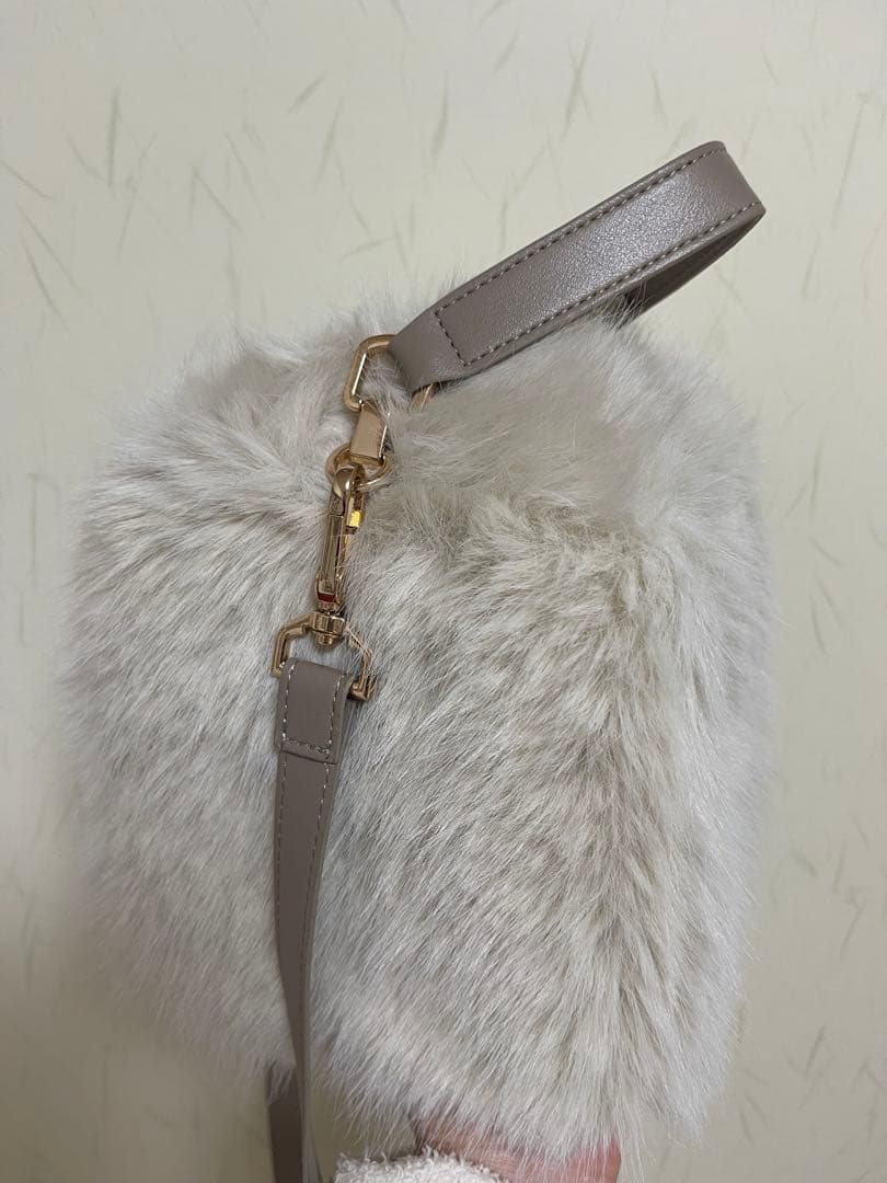 Bibiy B. FUR BOX BAG ベージュ