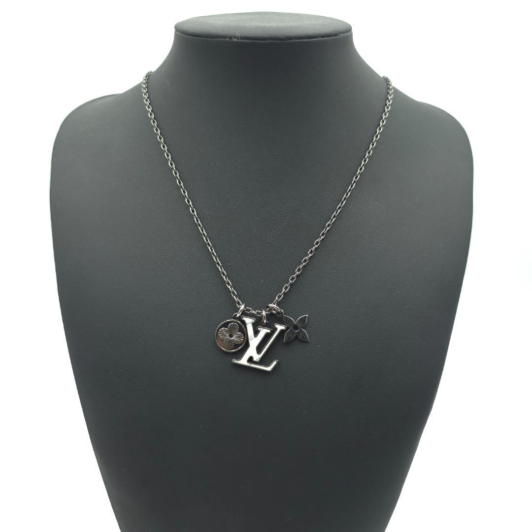 ルイヴィトン LVイニシャル フラワーモチーフ ネックレス メンズ エクリプス