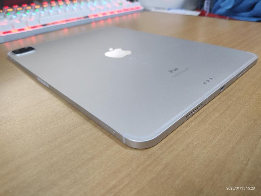 011500F iPad Pro 11インチ 第3世代 A2459 128GB