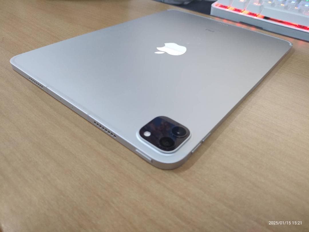 011500F iPad Pro 11インチ 第3世代 A2459 128GB